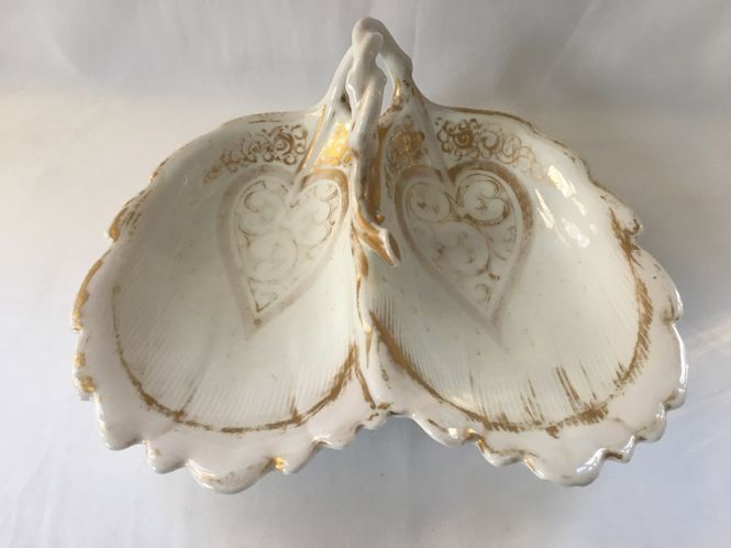 Hovedbilde Fat med stilkhank, 1800-tallet